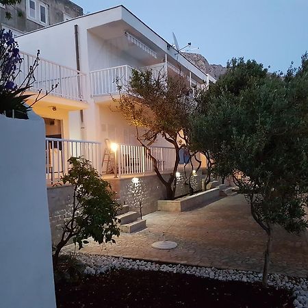 Apartments Santic Podaca Exterior photo